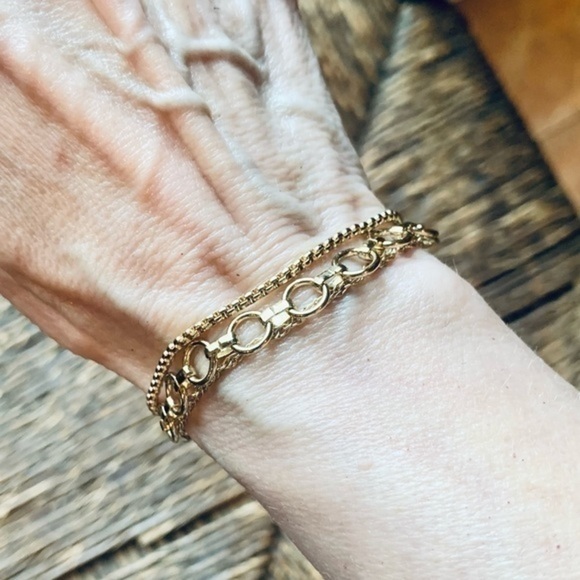 ✨💛 Gold Tone Three Chain Multi Chain Bracelet Slider ✨ - Picture 8 of 8